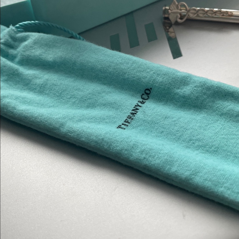 Tiffany & Co. Silver Spiral Pen - Picture 5 of 6